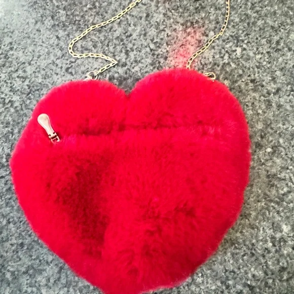 Heart Purse - Picture 2 of 2